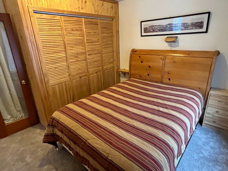 Building Photo - 12471 Northwoods Blvd.