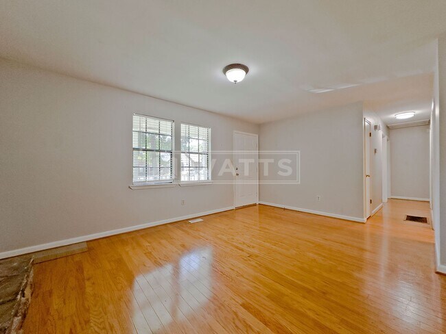 Building Photo - 3803 Crosby Dr