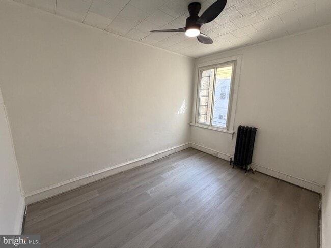 Building Photo - 1327 S Newkirk St