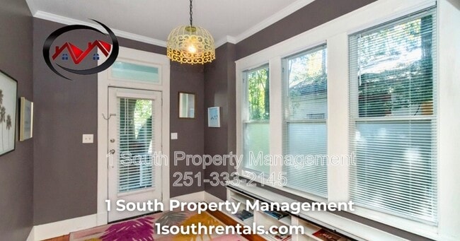 Building Photo - 250 Tuttle Ave