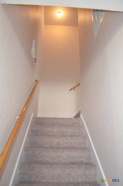 Building Photo - 5406 Oster Dr