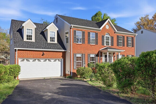 Building Photo - 1600 Old Brook Rd