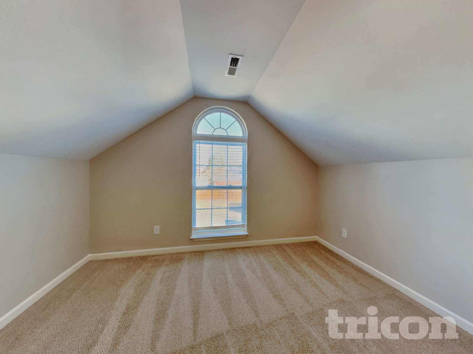 Building Photo - 3216 Laurenfields Way