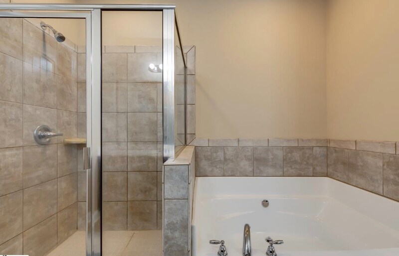 Building Photo - 426 Woodbark Ct