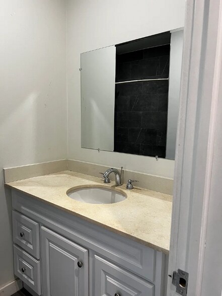 Building Photo - 780 NW 141st St