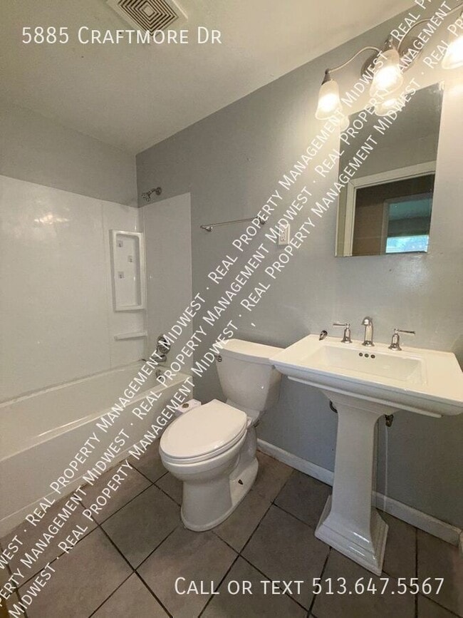 Building Photo - 5885 Craftmore Dr