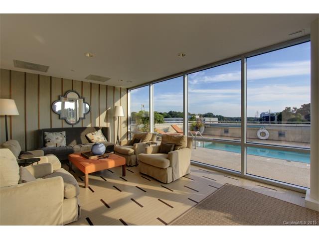 Building Photo - 1133 Metropolitan Ave