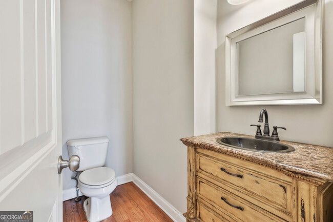 Building Photo - 205 Lexington Village