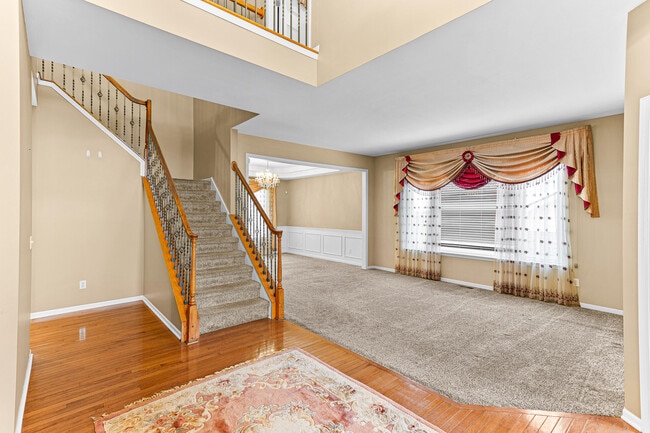 Building Photo - 49896 Parkside Dr