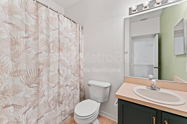 Building Photo - 5873 Fishhawk Ridge Dr