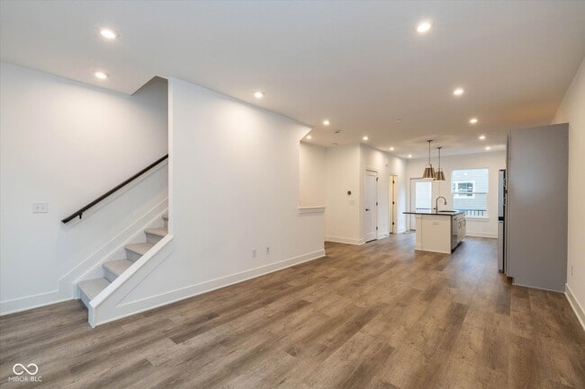 Building Photo - 2145 Coretta Wy