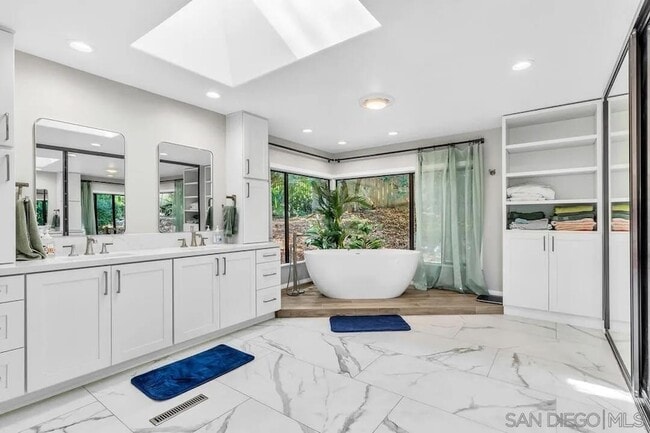 Building Photo - 4588 Conrad Dr