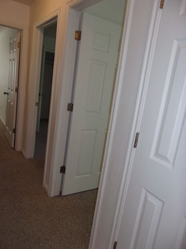 Building Photo - Family Apartment