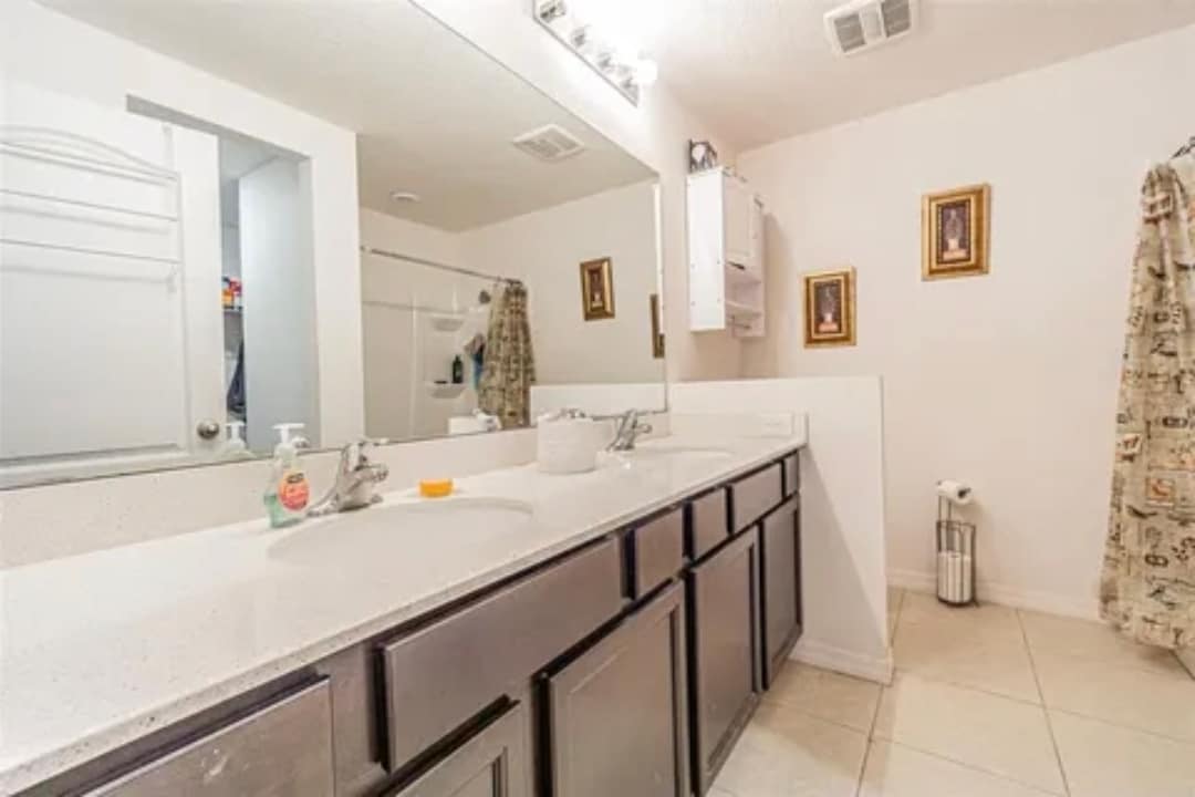 Doble syncs - 1118 Wynnmere Walk Ave