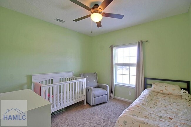 Building Photo - 50 Sunflower Cir NE