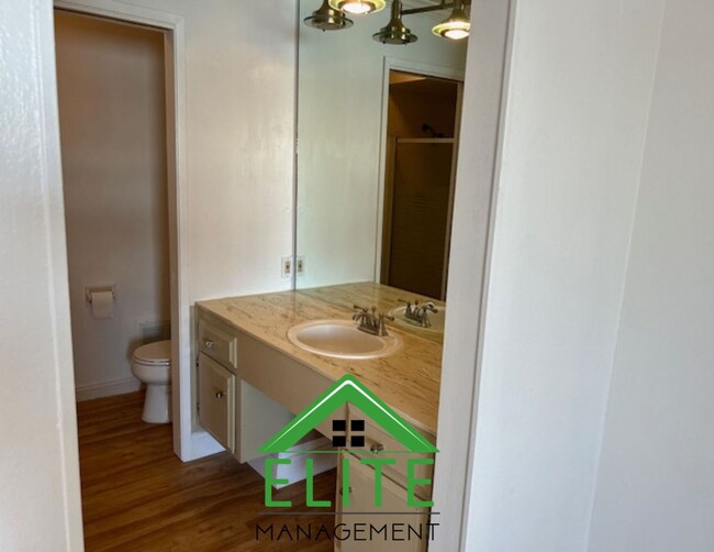 Building Photo - 3790 W Benjamin Holt Dr