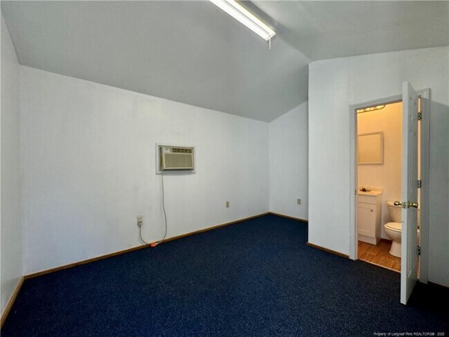 Building Photo - 705 McPherson Ave