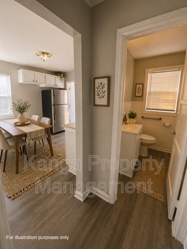 Building Photo - 912 11th Ave N