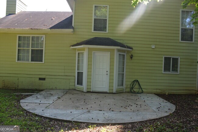 Building Photo - 5887 Mistyview Dr