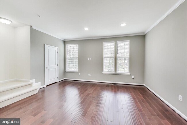 Building Photo - 13404 Waterford Hills Boulevard