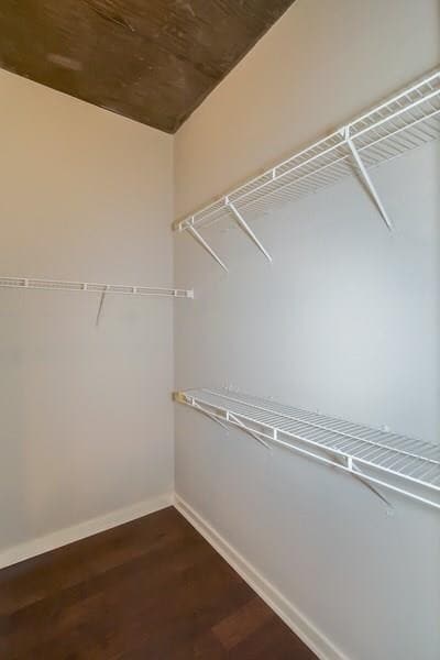 Building Photo - One bedroom condo located in heart of Buckhead!