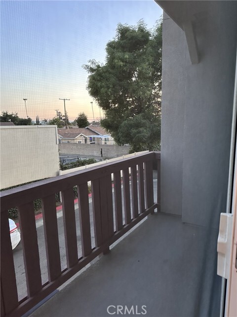 Building Photo - 717 S Azusa Ave