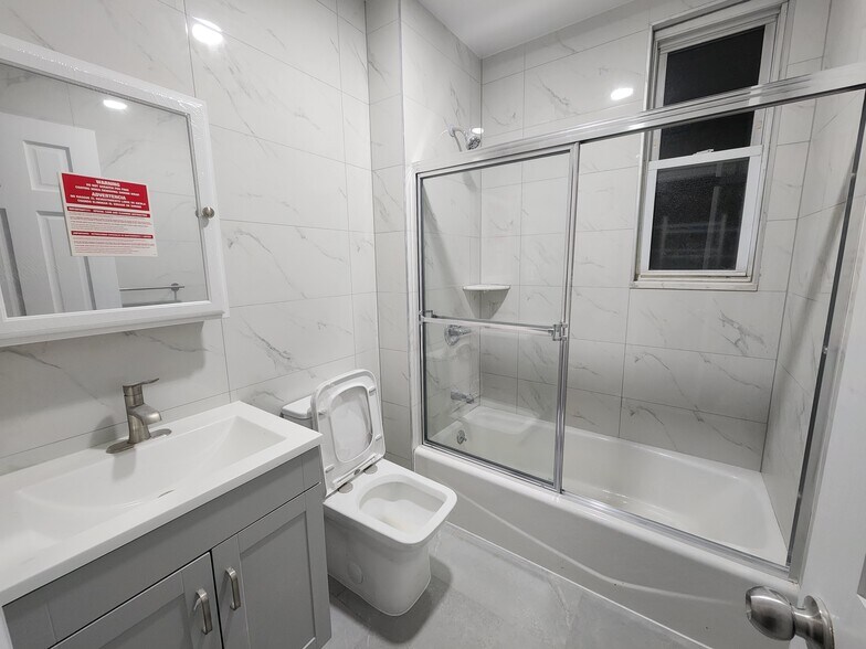 Primary Photo - 449 83rd St