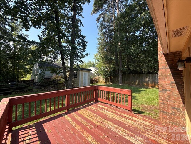 Building Photo - 7638 Campbell Creek Ln