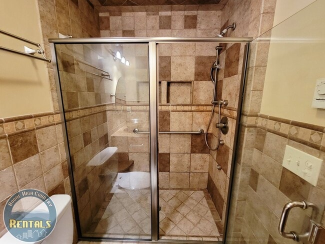 Building Photo - 2bd/1ba Condo Right Next To ASU Campus