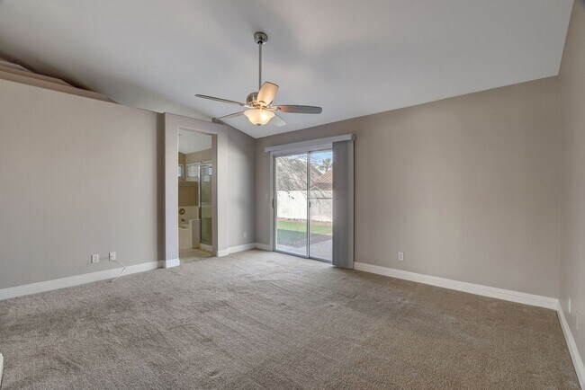 Building Photo - FOR RENT Palm Canyon