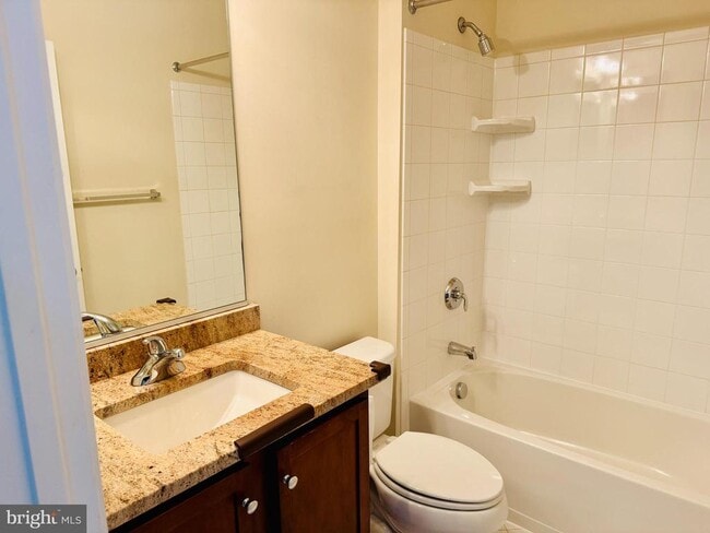 Building Photo - 5715 Rosanna Pl