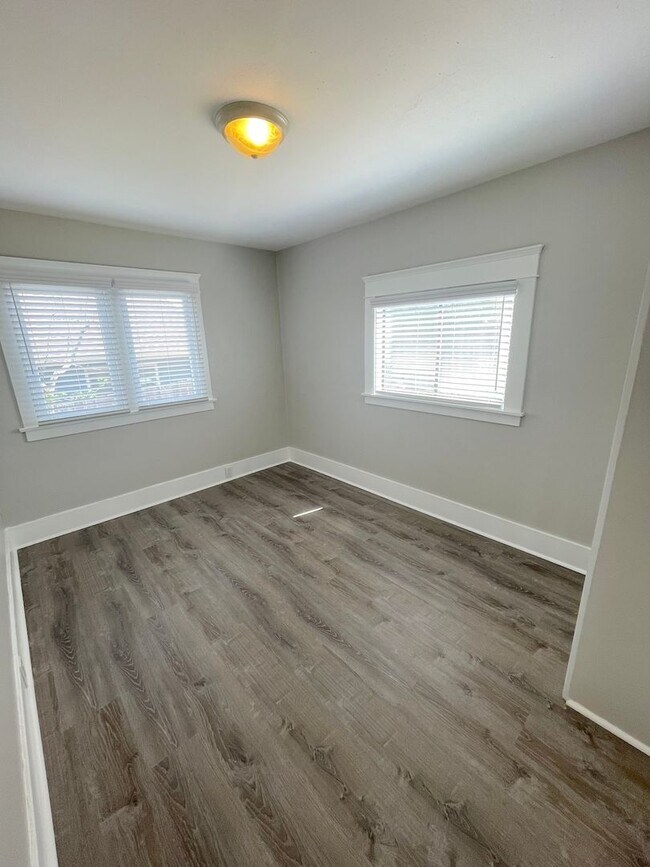 Building Photo - Newly Remodeled North Park Craftsman