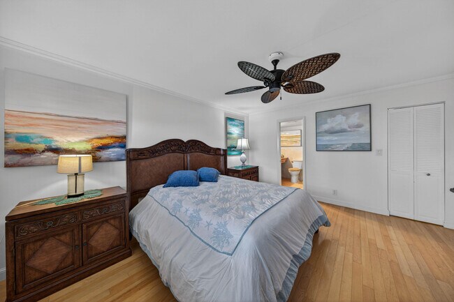 Building Photo - 3114 S Ocean Blvd