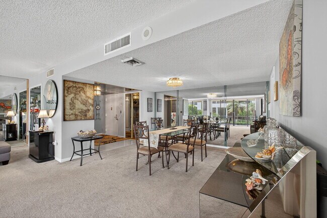 Building Photo - 4200 N Ocean Dr