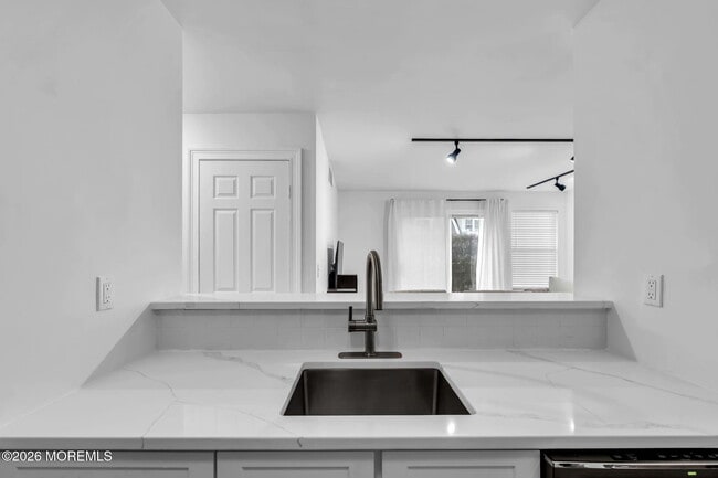 Building Photo - 25 Gait Ct