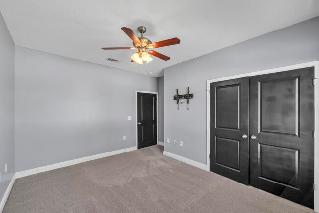 Building Photo - 4628 Hermosa Rd