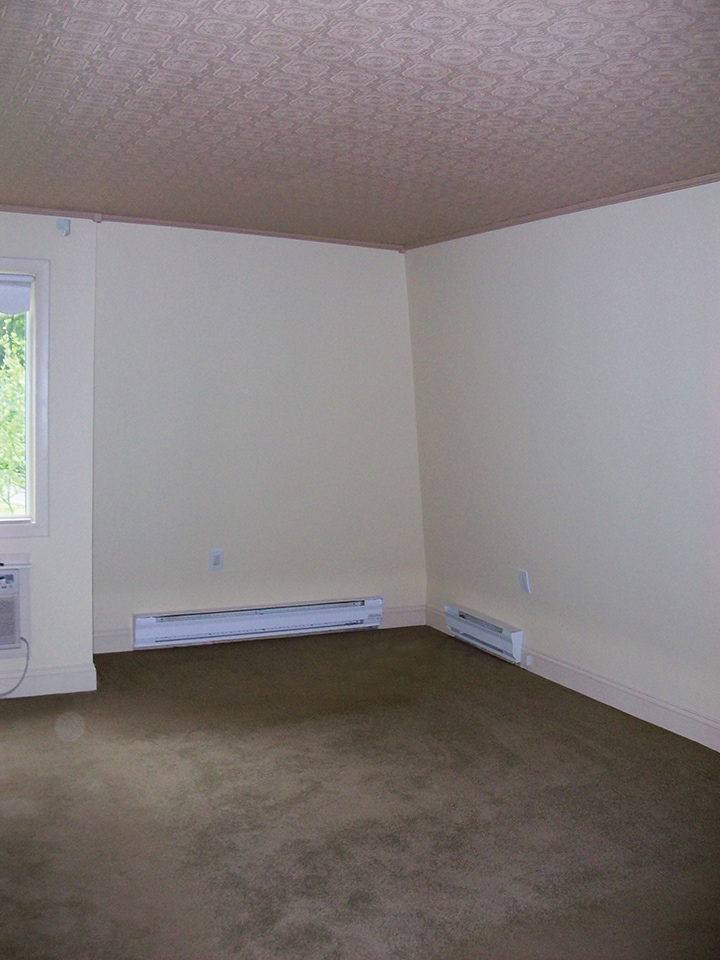 Building Photo - 26 Hollis Ln