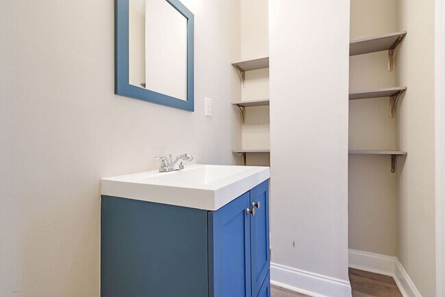Building Photo - Beautiful renovated Home