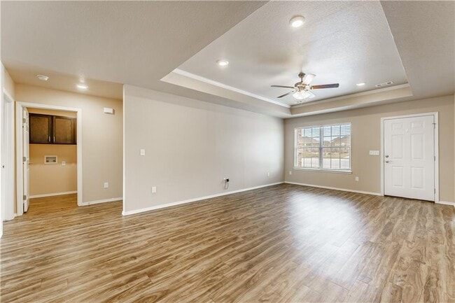 Building Photo - 1008 Vista St