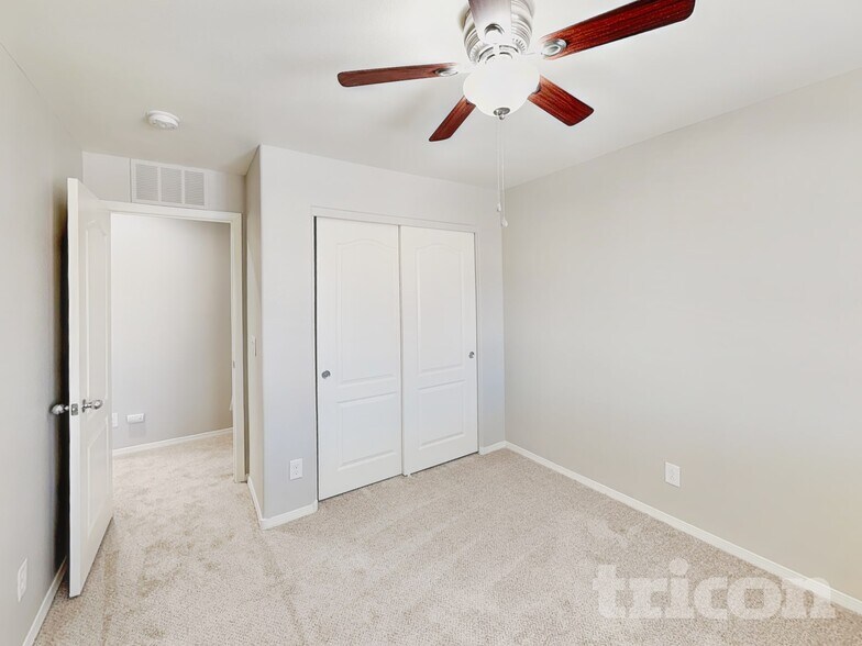 Building Photo - 10613 Sand Mountain Ave