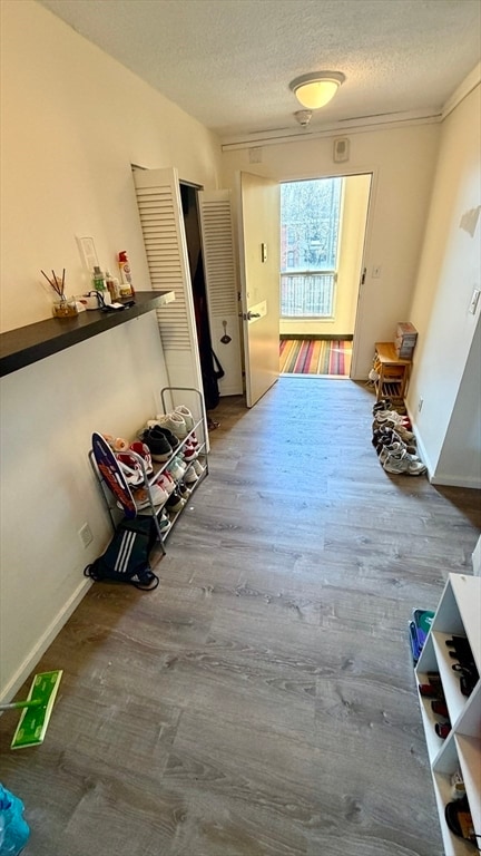 Building Photo - 99 Pond Ave