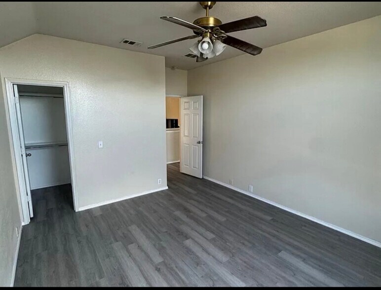 Building Photo - 4533 Indian Rock Dr