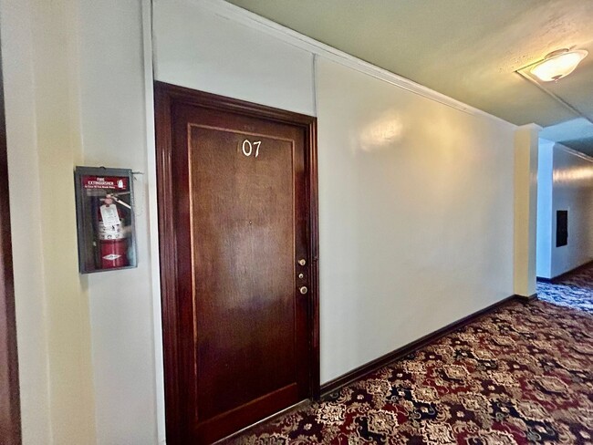 Building Photo - 7th Floor Studio Condo in Historic Buildin...