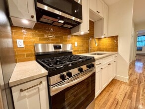 Building Photo - 2182 Davidson Ave