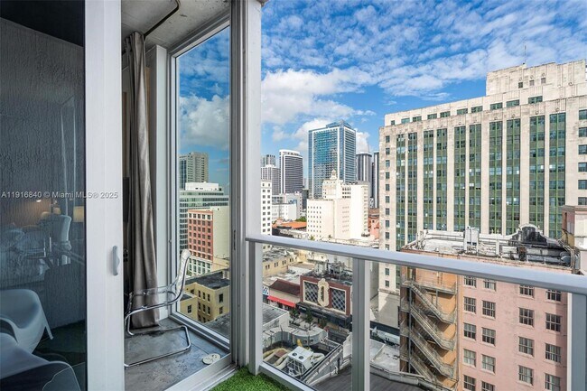 Building Photo - 151 SE 1st St