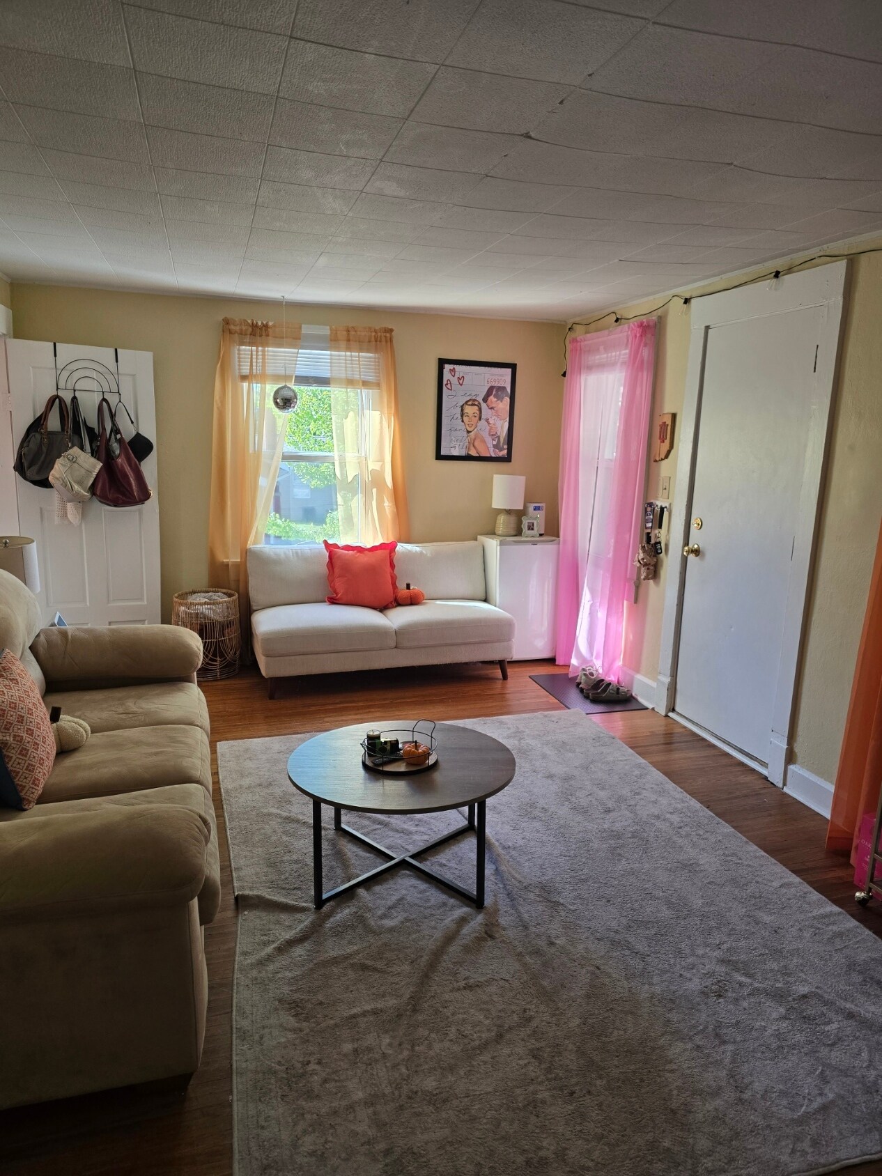 Building Photo - 1120 N Lincoln St