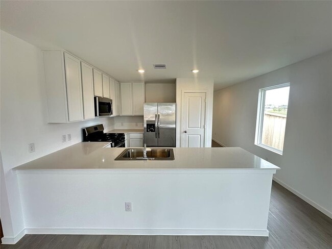 Building Photo - 615 Magnolia Creek Dr
