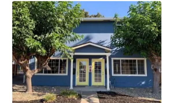 Building Photo - 822 Lincoln Ave