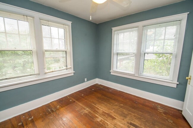 Building Photo - 1537 9th St