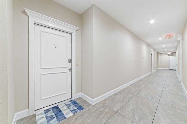 Building Photo - 2400 N Braeswood Blvd